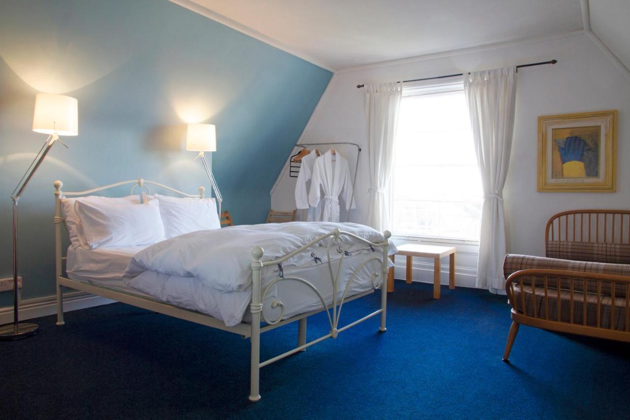 Square Tree House Bed & Breakfast Liverpool