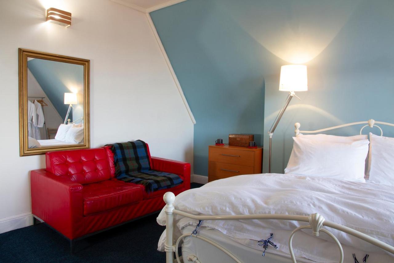 Square Tree House Bed & Breakfast 2*
